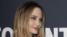 Svi bruje o novom dečku Angeline Jolie, a sad ga je objavila i na Instagramu