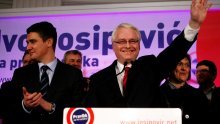 Josipović uvjerljivo pobjeđuje u drugom krugu