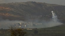 Hezbolah na Izrael ispalio više od stotinu raketa, Irački militanti lansirali dronove