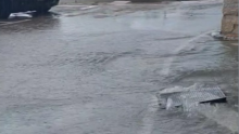 Poplavile ceste u Šibeniku, iz šahtova izbija voda