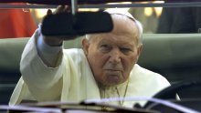 Je li papa Ivan Pavao II. zaslužio beatifikaciju?