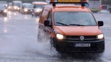 Obilne oborine i olujni udari vjetra, pomorski promet u prekidu: Evo kad slijedi razvedravanje