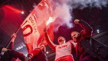 Huligani pokvarili oproštaj velikog Lukasa Podolskog