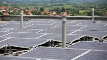 Globalni solarni kapaciteti dosegli 2 TW