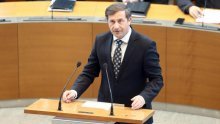 Erjavec: 'Hrvatska ministrica obmanjuje javnost, 1991. nismo  imali potvrđenu granicu'