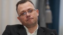 Politička i akademska elita podijeljena oko ministra Hasanbegovića