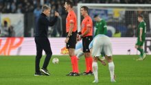 Trener Lazija bijesan na Strukana, otkrio što je hrvatski sudac govorio prije gledanja VAR-a