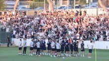 Torcida dočekala Hajdukove igrače na treningu. Pogledajte video
