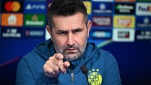 Nenad Bjelica odlučio; ovo je 11 'modrih' koji će danas istrčati na Poljudu
