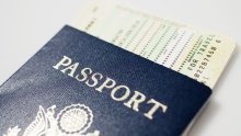 Više od 100 tisuća ljudi se odreklo putovnice susjedne zemlje