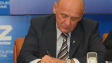 'BiH klizi u kaos, nužna intervencija međunarodne zajednice'
