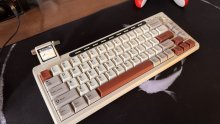 Može li retro tipkovnica biti cool? Testirali smo Epomaker RT65