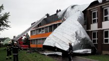 Vjetar iščupao limeni krov škole u Varaždinu