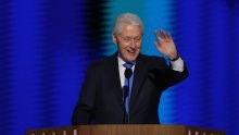 Clinton završio u bolnici zbog temperature, nije u kritičnom stanju
