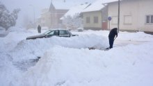 Četiri općine u BiH zbog snijega dva dana posve odsječene od svijeta