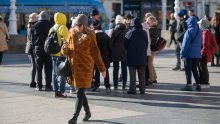 Sunčan, ali hladan vikend, mirnije i na moru. Početkom tjedna napokon promjena