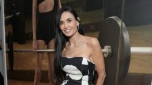 Uživancija na snijegu: Pogledajte kako se Demi Moore zabavlja s unučicom