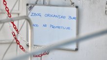 Bura udara na najjače: Prekinut promet prema Dalmaciji, zatvoreni i neki mostovi