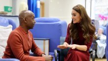 Kate Middleton iznenadila oboljele pacijente u istoj bolnici u kojoj se liječila prošle godine