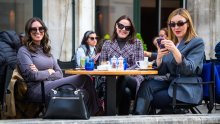 Dame s juga su odlučile – ovo je najtraženiji modni dodatak
