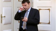 'Gdje je nestalo gotovo 770 tisuća birača?'