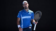Novak Đoković odustao od Australian Opena nakon što je izgubio prvi set polufinala