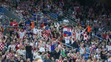 Hrvatski navijači transparentom zahvalili Islandu za događaj iz prosinca 1991.