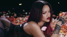 Istaknula zanosnu liniju: Rihanna u donjem rublju ostavlja bez daha