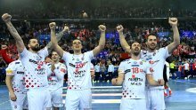Pogledajte kako su navijači i rukometaši uz Thompsona i Mišu proslavili pobjedu