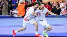 Pogledajte kako je Hrvatska proslavila epski gol Šipića, igrači i navijači su u ekstazi