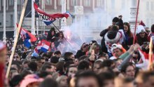 Dok cijela Hrvatska čeka srebrne rukometaše, Srbi pišu o skandalu i tragedijima