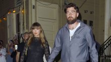 Zbog prijateljstva s Blake i fijaska na Superbowlu 150 tisuća ljudi otpratilo Taylor Swift