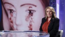 Kip Djevice Marije iz Međugorja s krvavim suzama privlačio hodočasnike. To je prijevara