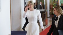 Kolinda Grabar-Kitarović otkrila zašto je štikle nosila u vrećici