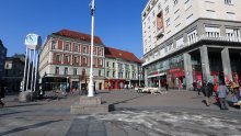 Zagrebačka policija oglasila se o mrtvim golubovima na Trgu. Pregazio ih je vozač kombija
