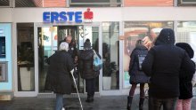 Erste banka: Nećemo dizati naknade