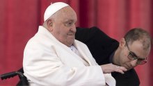 Vatikan se opet oglasio: Papa Franjo neće se pojaviti u javnosti
