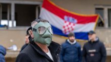 U Gospiću održan prosvjed zbog odlaganja opasnog otpada, traže hitno uklanjanje