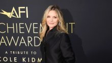 Povratak kultnom komadu iz 80-ih: Nitko ne nosi odijelo kao Michelle Pfeiffer