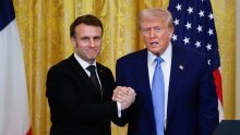 Macron: Mir ne smije značiti 'predaju' Ukrajine