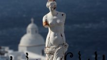 Znanstvenici primijetili promjenu na Santoriniju: Zabilježeno barem 20.000 podmorskih potresa