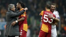 Drogba o Mourinhu: 'Kako moj tata može biti rasist? Dajte ljudi...'