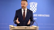 Piletić demantira Glasovac: Lani je bilo 154 posvojenja, a ove godine već 25