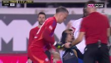 Pogledajte kako se Rijeka narugala Hajdukovom golmanu
