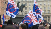 10,000 gather for veterans' rally in Zagreb's central square