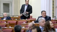 Petrina i Šuker upozorili na očaj dužnika u Raiffeisen zadrugama