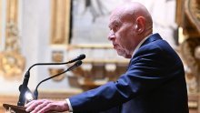 Francuski senator žestoko izvrijeđao Trumpa i Muska: Neron i njegova luda na ketaminu