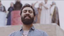 Popularni iranski pjevač kažnjen sa 74 udarca bičem jer se u pjesmi založio za žene
