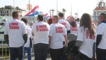 Prosvjedi sindikata pomoraca u Splitu i Rijeci u znak podrške osumnjičenim kolegama
