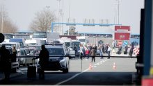 Pao krijumčar migranata; u kamionu hladnjači srbijanska policija pronašla 11 stranaca